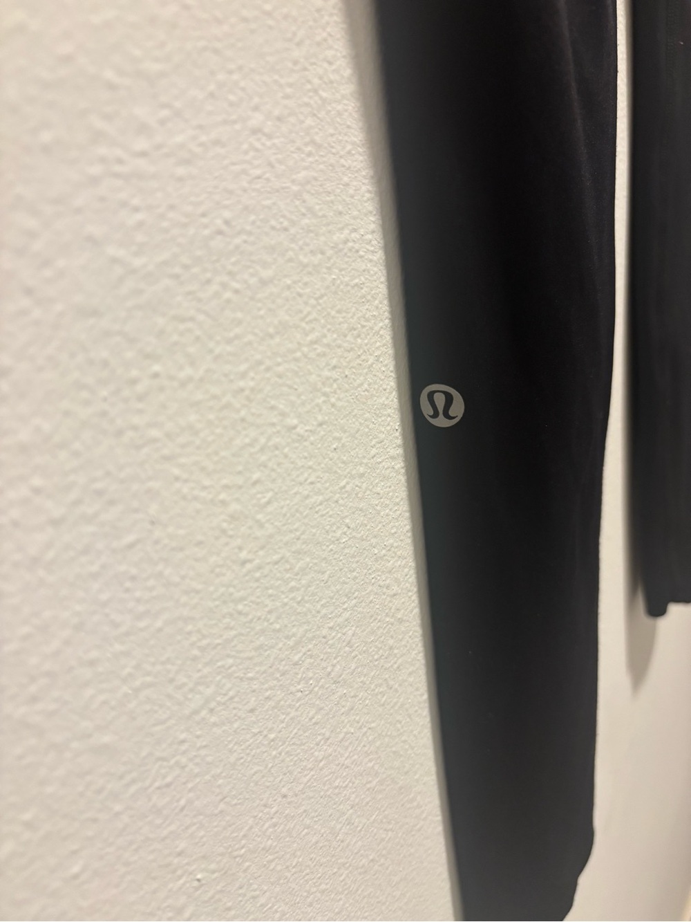 Lululemon Align High Rise Leggings Black Side Pockets - Picture 4 of 5